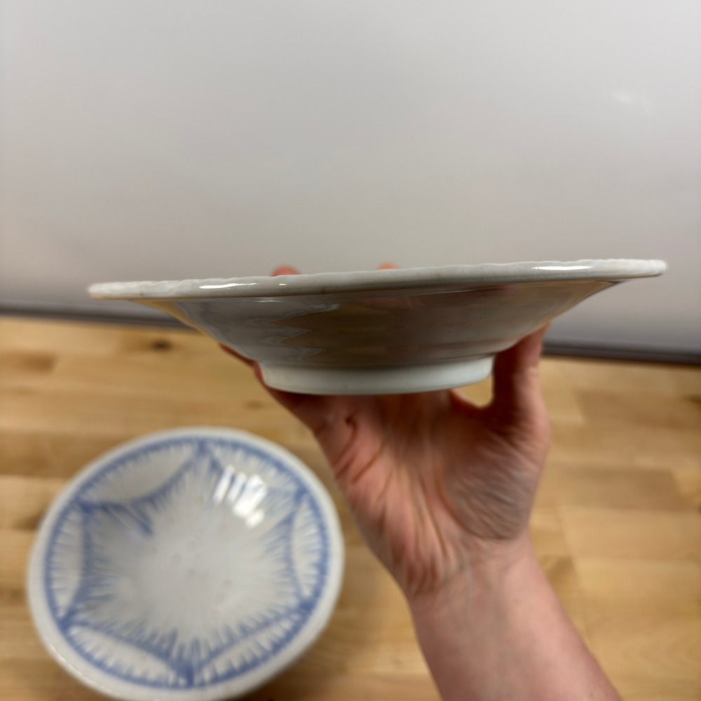 Anthropologie Blue White Starburst Stoneware Bowls Set of 2 Made in Japan 8.25" - Picture 2 of 7